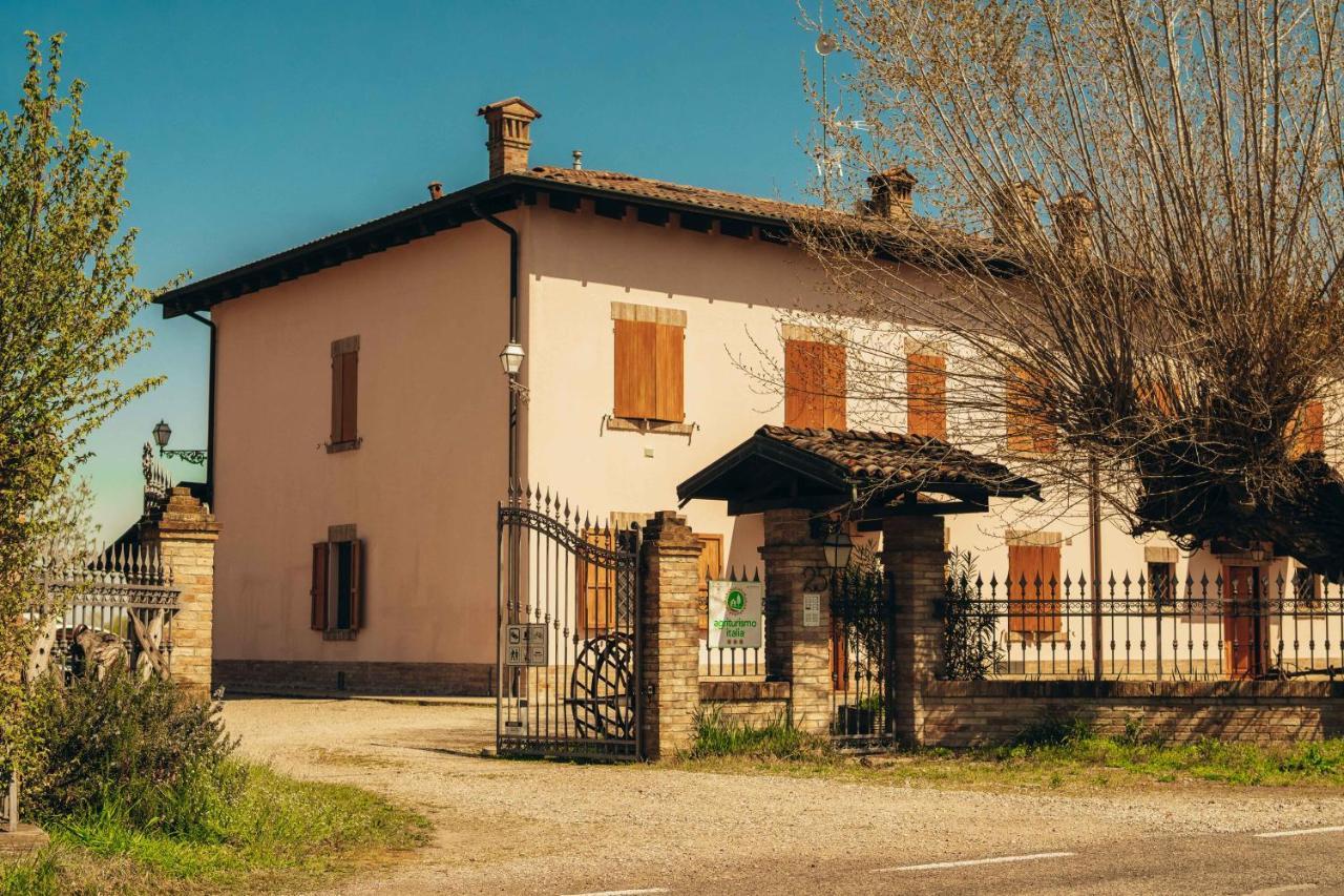קסטלפרנקו אמיליה Agriturismo Garzole מראה חיצוני תמונה
