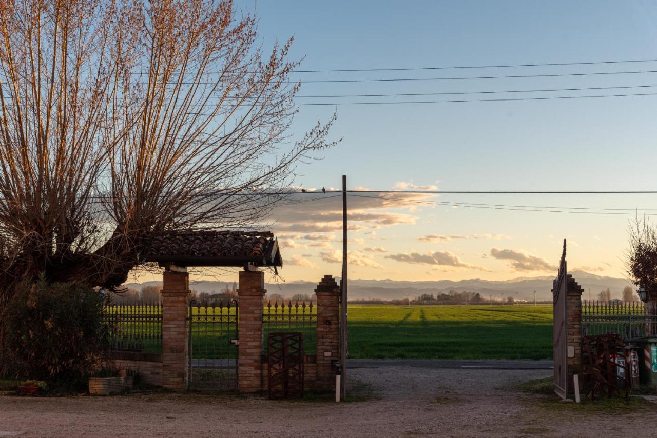 קסטלפרנקו אמיליה Agriturismo Garzole מראה חיצוני תמונה
